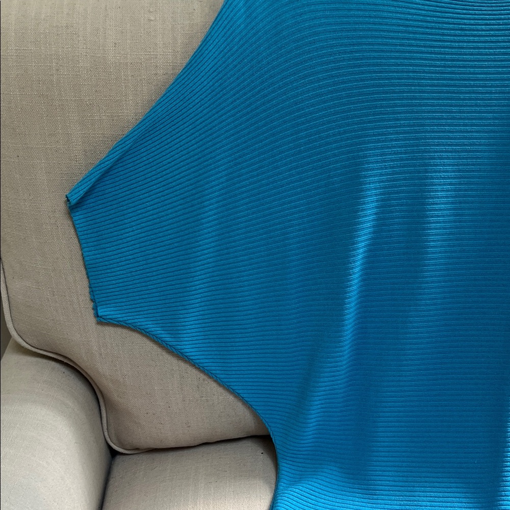 Aqua Blue Ribbed Knit Top Size M - Picture 3 of 4